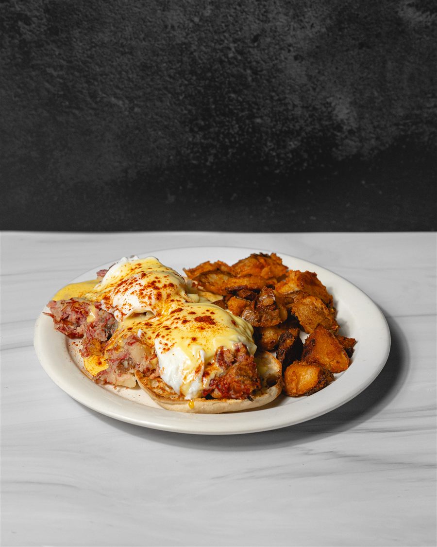 Irish eggs benedict with corned beef hash and home-fries